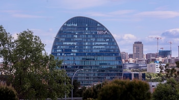 BBVA contratará a más de