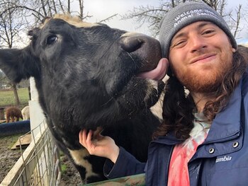 Sus cuidadores en el santuario