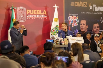 Además del combate, ambos boxeadores ofrecerán pláticas motivacionales en municipios de Puebla, reforzando el mensaje social detrás de la exhibición. (X/ @armentapuebla_)