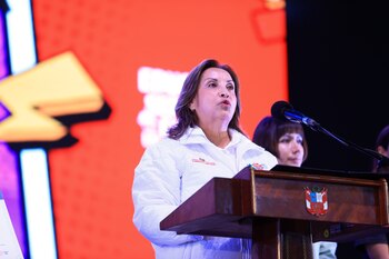 Dina Boluarte en una fotografía