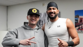 Así fue el inesperado encuentro entre Peso Pluma y Fernando Tatís Jr.