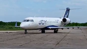 Anti low-cost: cuál es la nueva línea aérea que comenzará a operar vuelos de cabotaje en la Argentina