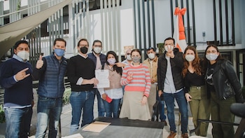 Chertorivski se dejó ver el