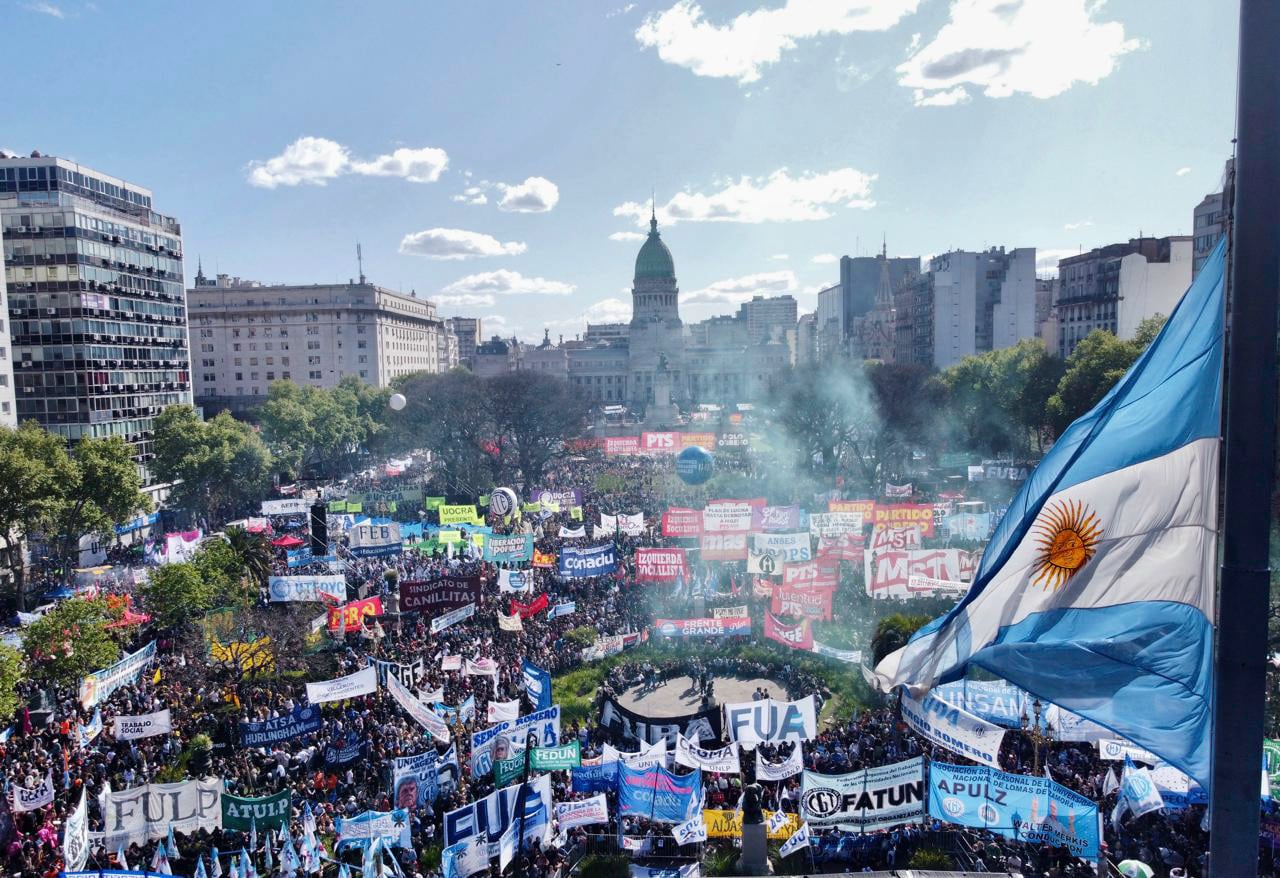 Referentes de la cultura también se sumaron a la convocatoria (NA)