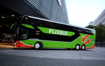 FlixBus planteó operar la ruta Lima-Ica con Transporte AC Verde y Alicar Tours mediante un esquema de copropiedad de buses y gestión comercial de la plataforma. REUTERS/Michael Dalder/File Photo