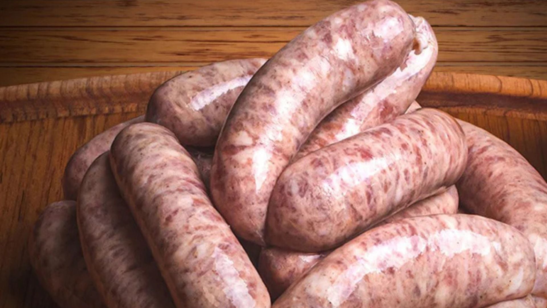 Chorizos y otros embutidos son los alimentos que más contienen eritrosina, según datos de Digesa