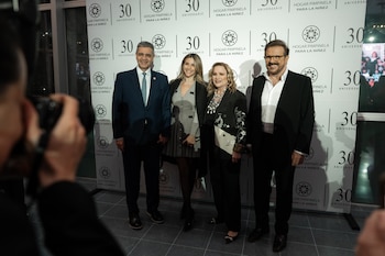 Jorge Macri, jefe de gobierno porteño, junto a su esposa María Belén Ludueña junto a los anfitriones, Lucía y Joaquín Galán