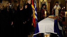 El funeral de la princesa Irene de Grecia en Madrid desde dentro: la tristeza de la reina Sofía y el apoyo de Felipe VI y Letizia