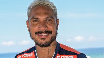 Pese a tener contrato firmado con UCV, Paolo Guerrero no desea cumplirlo por temas de seguridad.