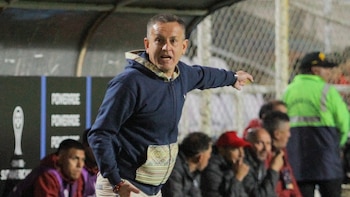“Tenían cara como si hubiéramos perdido 8-0”: DT de Cienciano explicó su enojo con la prensa tras vencer a Atlético Mineiro