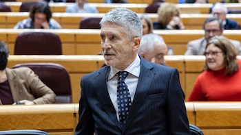 Marlaska dice que él "deja