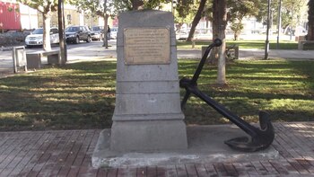 MONOLITO CONMEMORATIVO A LAS VÍCTIMAS