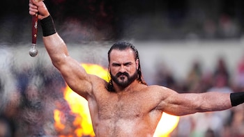 Estrella de WWE, Drew McIntyre, revela que apoya a histórico equipo de la Liga MX