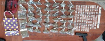 Además de una arma de