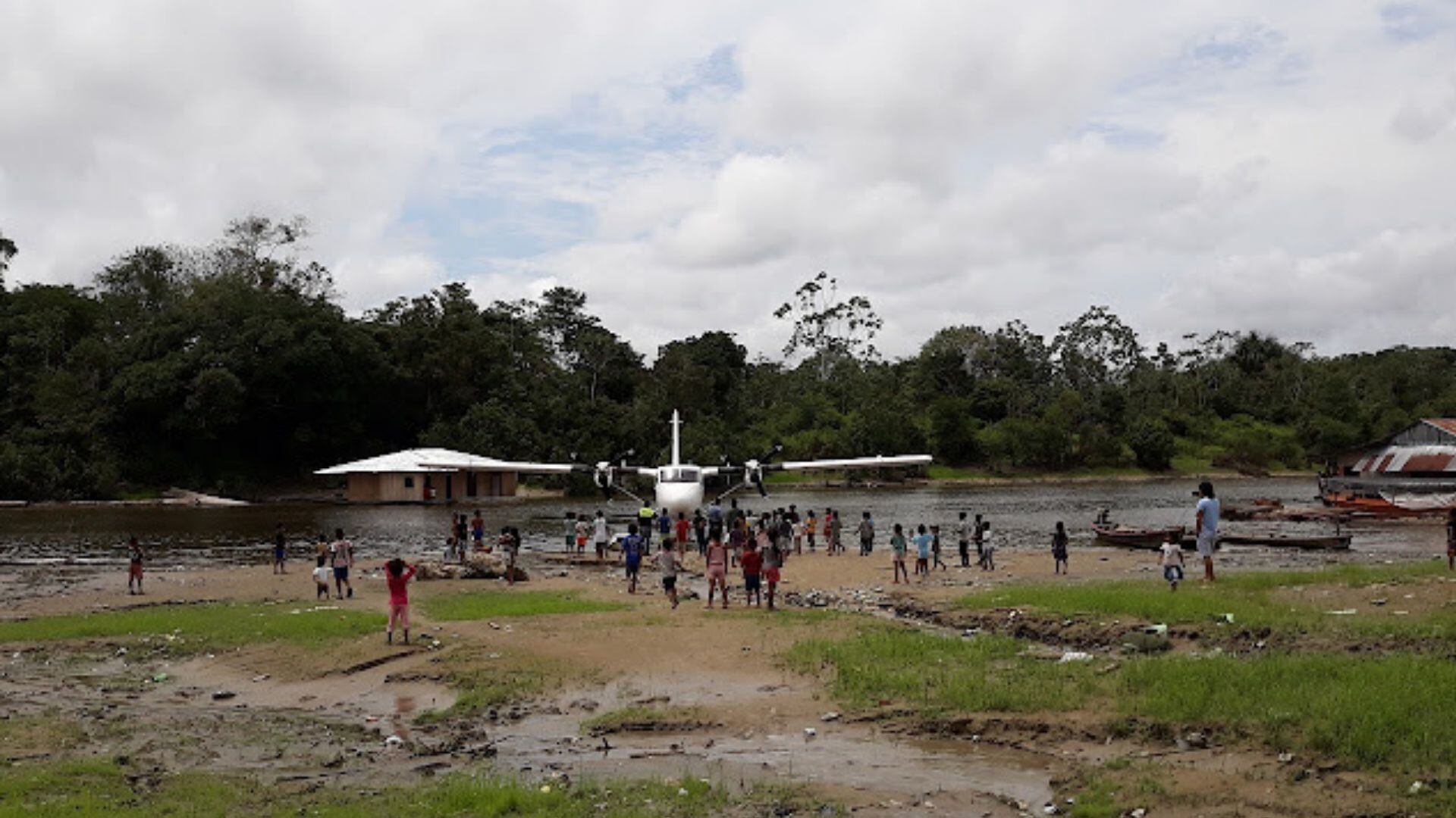 El alcalde Desiderio Flores Ayambo advierte que, si no reciben respuestas en 30 días, evaluarán la integración de Bellavista Callarú a Brasil.