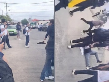 Collage dividido: a la izquierda, personas de pie en una calle; a la derecha, múltiples personas yacen en el suelo sobre un pavimento gris, algunas boca abajo.