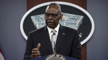 Austin brinda su apoyo a