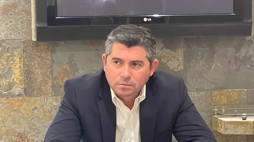 Marcelo Orrego interrumpió sus actividades en el exterior y regresó a San Juan tras el accidente del helicóptero