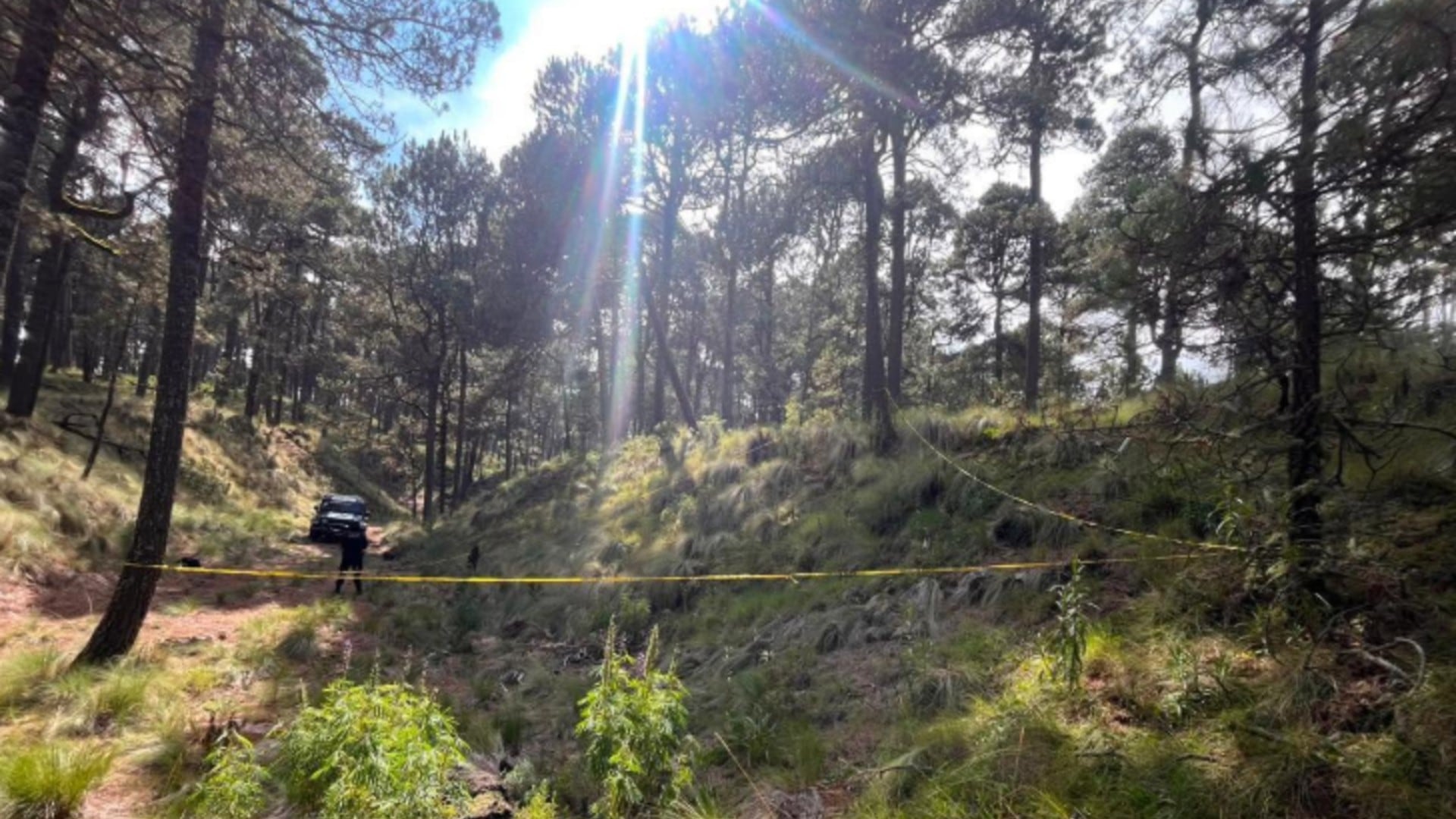 Senderistas alertaron a las autoridades de restos óseos encontrados durante su paseo rumbo a los senderos que van a la montala Iztaccíhuatl y el volcán Popocatépetl Foto: SSP Edomex