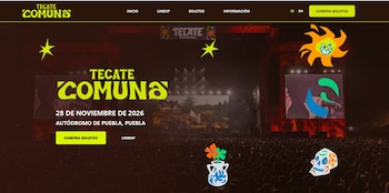 Captura de pantalla del sitio web Tecate Comuna con detalles del evento en Puebla y un concierto multitudinario de fondo