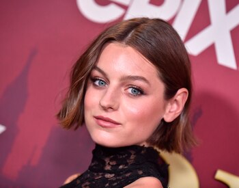 Emma Corrin trabajó en la