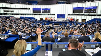 La Eurocámara aprueba que los trabajadores transfronterizos de la UE cobren el paro en el país donde hayan cotizado