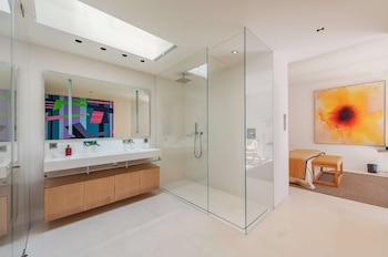 Imagen de la vivienda en venta de Alfonso Cortina y Miryam Lapique en Mallorca. (Savills)