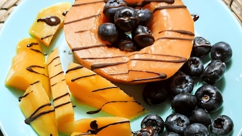 Estos son los productos que más han bajado de precio: frutas como arándanos, mango y papaya registraron importantes caídas