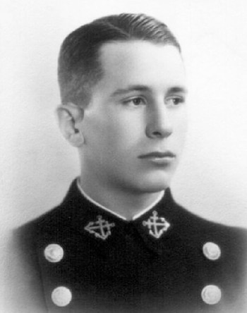 Enrique Shaw, oficial de la