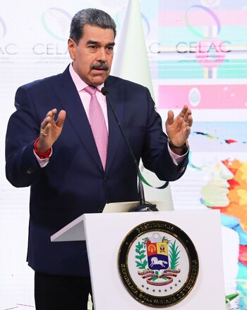 Nicolás Maduro avanza con un