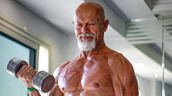 Su rutina incluye ejercicios de