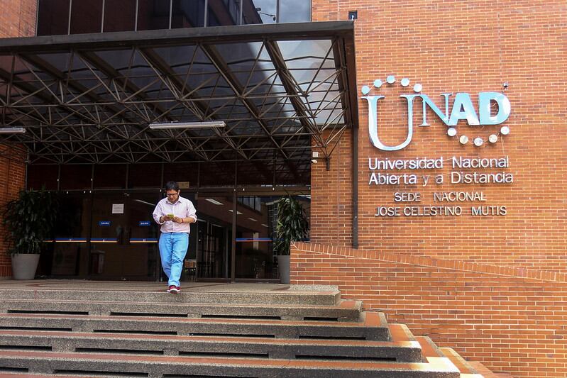 El estudio destaca que la Unad generó un excedente de 35.892 millones de pesos gracias a su modelo de educación a distancia y la diversificación de ingresos - crédito Unad
