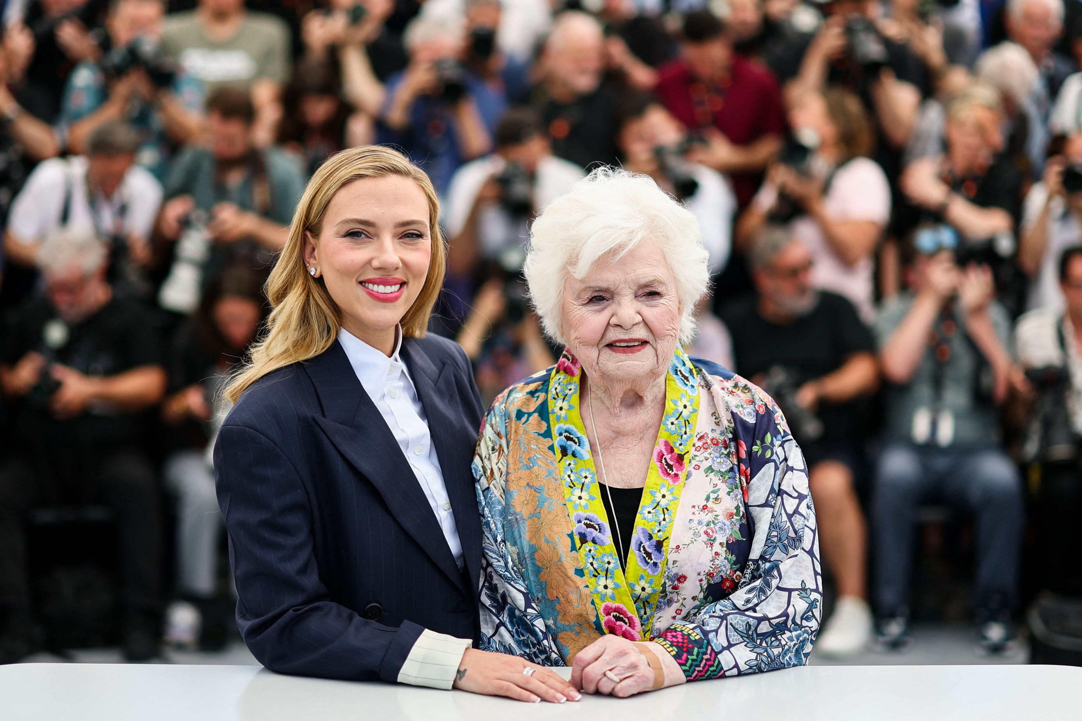 June Squibb elogió la capacidad de dirección de Scarlett Johansson. (REUTERS/Stephane Mahe)