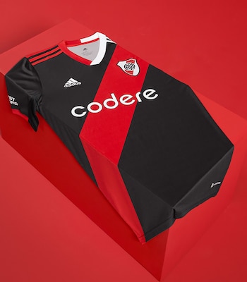 Este lanzamiento completa la colección