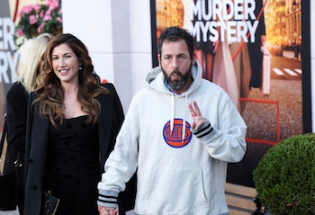 Adam Sandler y su esposa