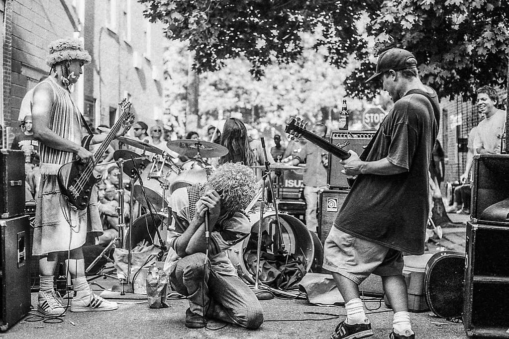 Tristan Egolf en su faceta como músico