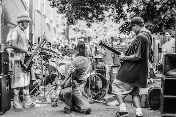 Tristan Egolf en su faceta como músico