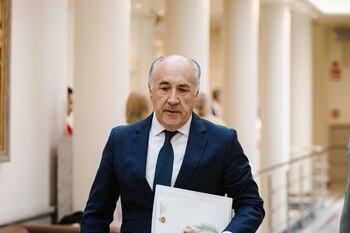 El exsenador del PP José Ignacio Landaluce, a su llegada a una sesión de control al Gobierno en el Senado, a 16 de septiembre de 2025, en Madrid (España). / Carlos Luján - Europa Press
