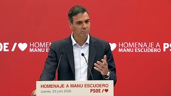 Sánchez recuerda la figura de Manuel Escudero como eje de la "transformación" del socialismo democrático