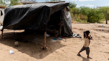 Algunas de las chozas de
