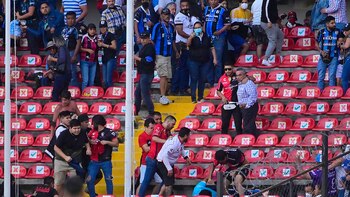 Aficionados de Querétaro y Atlas