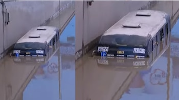Inundación en Villa María del Triunfo: bus lleva más de 12 horas atrapado en el bypass de Pachacútec