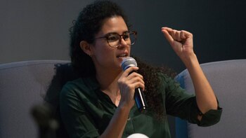 Luisa María Alcalde, secretaría de