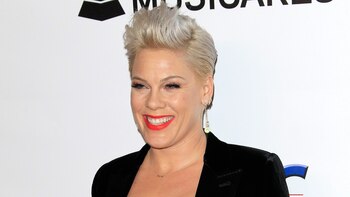 Pink pagará la multa del