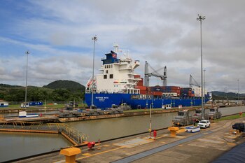Vista de barcos junto a