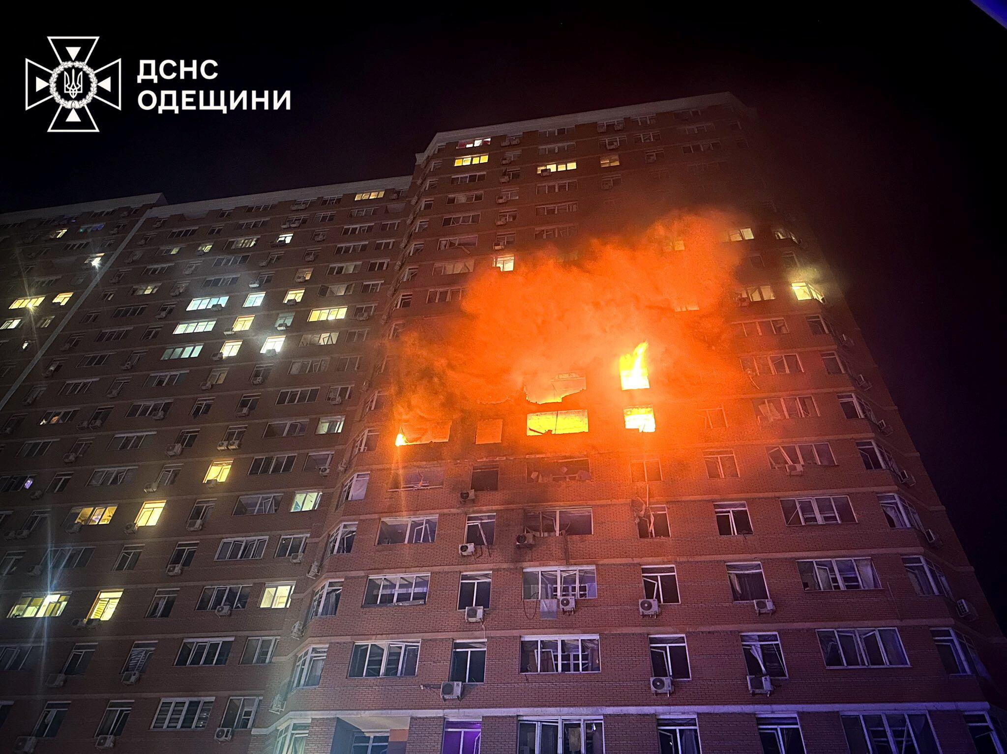 Las víctimas mortales son un matrimonio que convivía en una de las viviendas alcanzadas por los proyectiles (REUTERS)