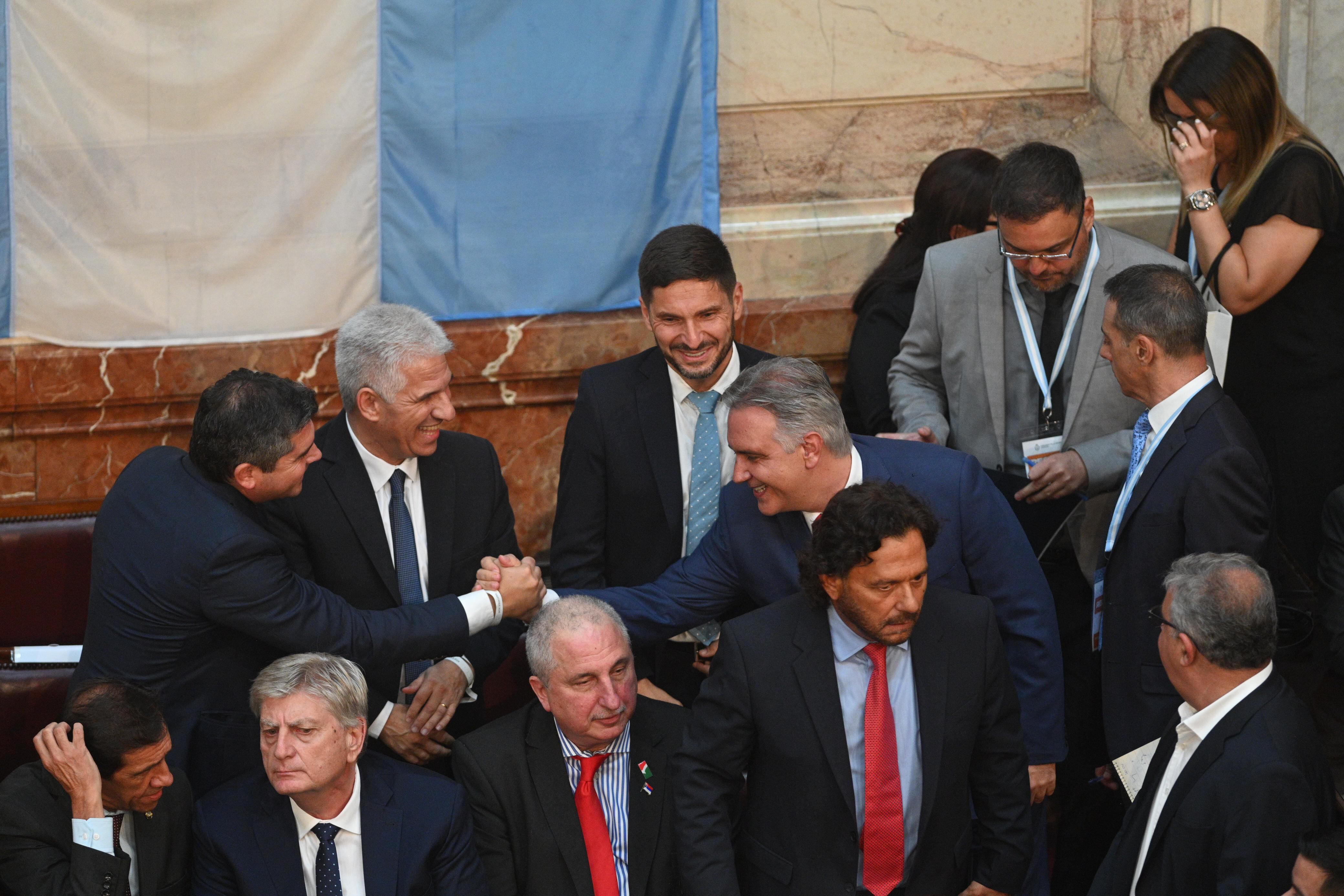 Gobernadores en la apertura de sesiones del Congreso Nacional