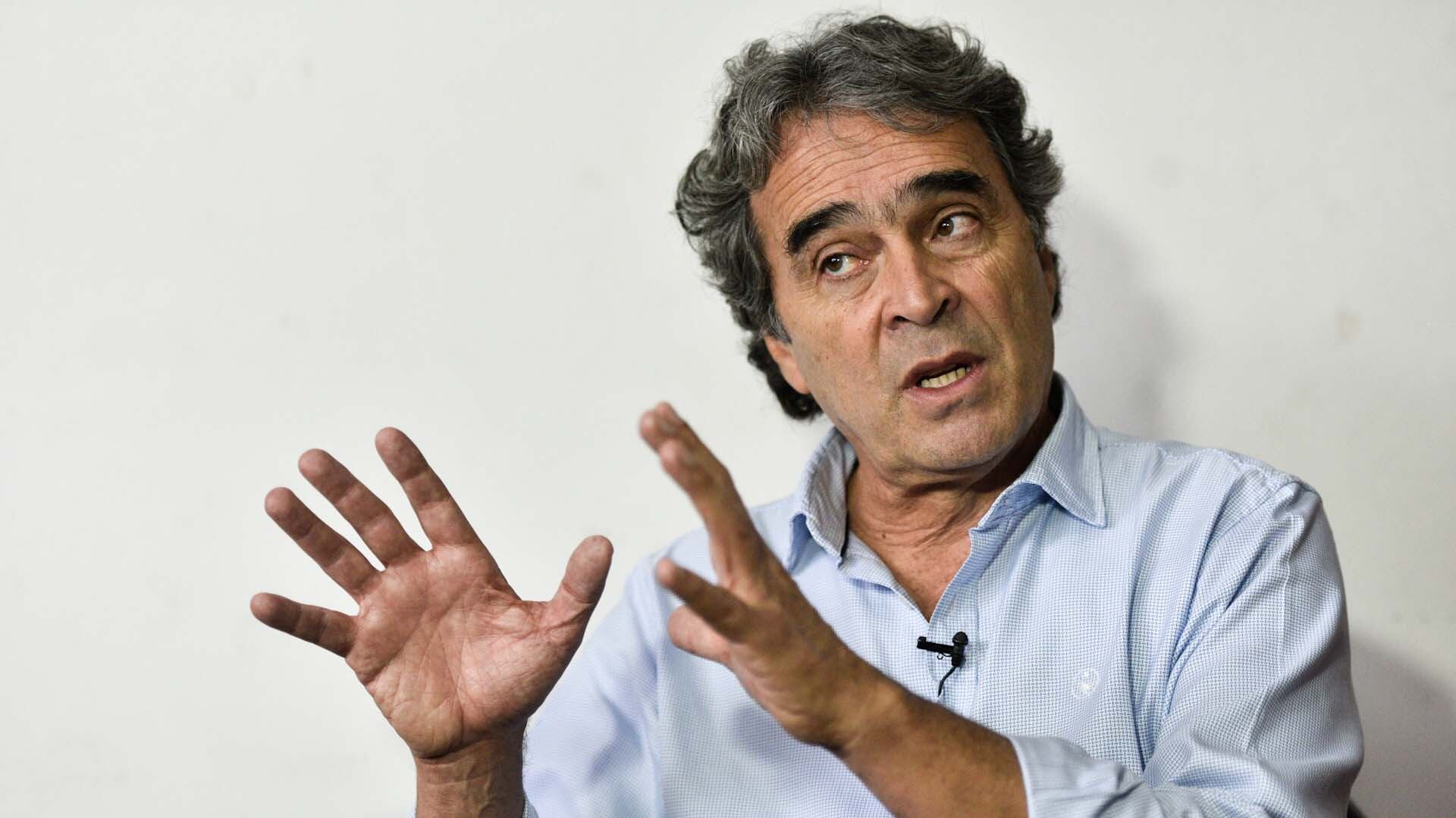 Con carta dirigida a Petro y expresidentes, Sergio Fajardo solicitó unidad nacional ante tensiones entre Colombia y EE. UU.