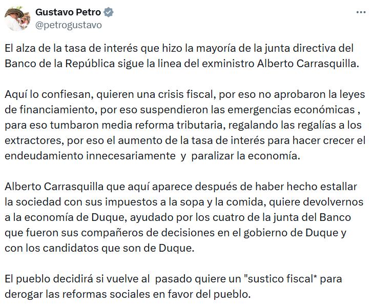 Mensaje de Petro donde cuestiona las decisiones recientes sobre política económica. - crédito @petrogustavo/X