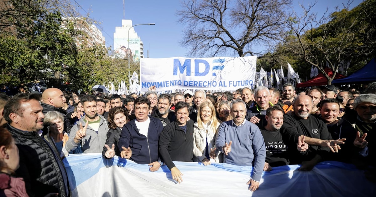 Kicillof defiende a Cristina: Masiva movilización en Plaza de Mayo contra condena injusta